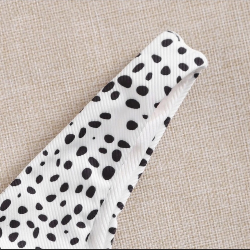 black and white dalmatian print hi-cut bikini - Picture 3 of 4